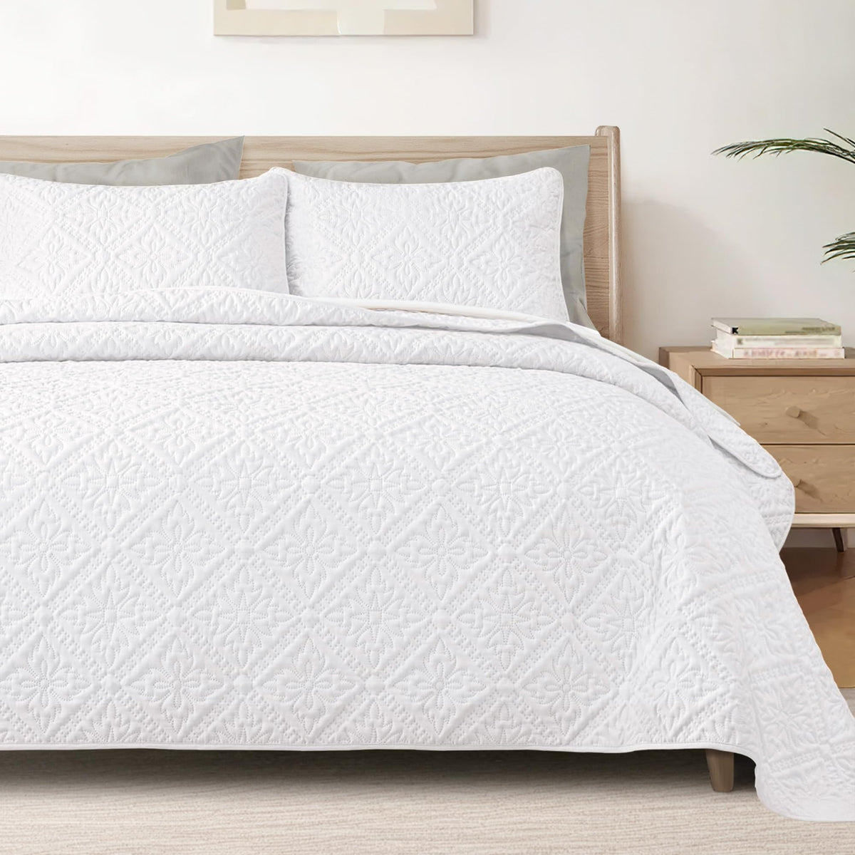 Exclusivo Mezcla Full Queen Quilt Set, Beige Cream