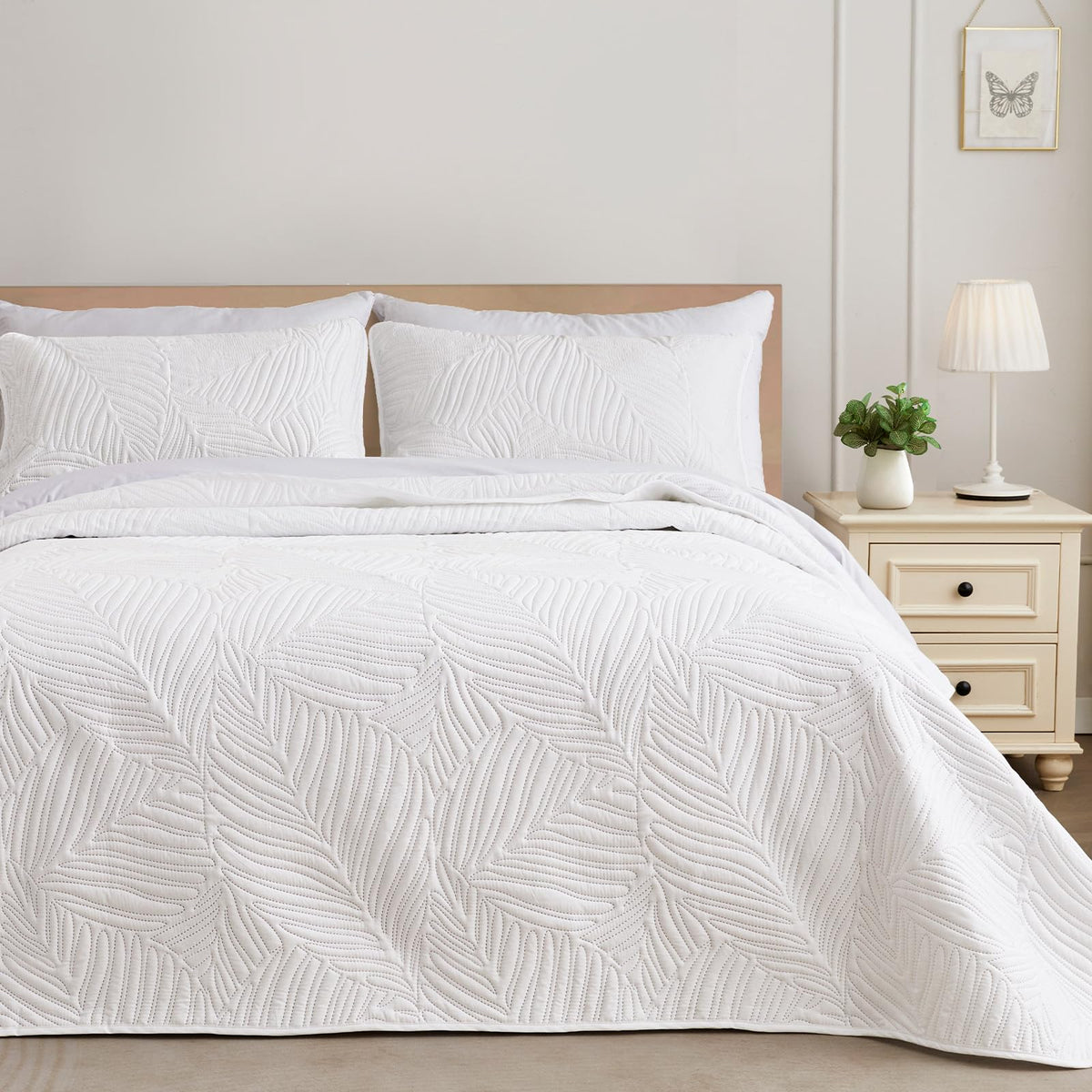 Exclusivo Mezcla Lightweight Full Queen Quilt Bedding Set, Soft Microfiber
