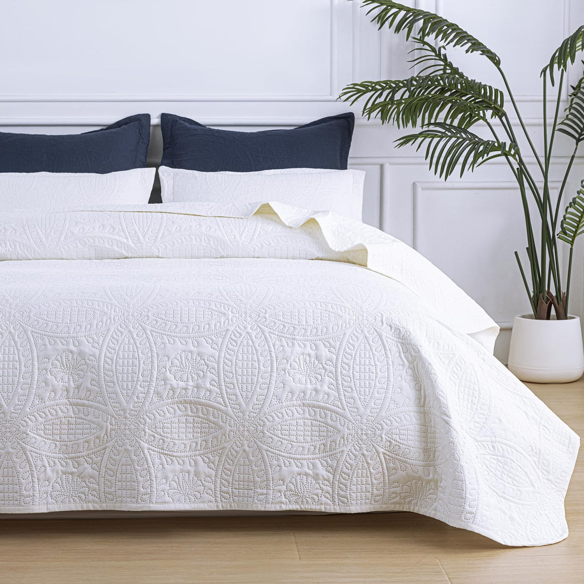 SheRest Queen Quilt Bedding Set - Grayish Blue Soft Breathable Bed Quilts, Modern Style Embossed Bedspreads, Lightweight Microfiber Coverlet for All Seasons-3 Pieces (1 Quilt,2 Pillow Shams)