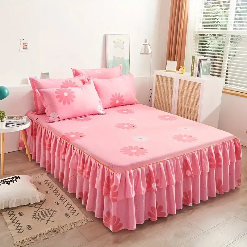 3pcs Ditsy Floral Printed Flat Weave Silky Microfiber Macrame Bedding Set - Multi-Size King/Queen, Wrinkle Resistant, Lightweight Coverlet, Breathable Dust Skirt, Durable Cool All-Seasons Decorative Bedding, Fade Resistant, Machine Washable for Bedroom