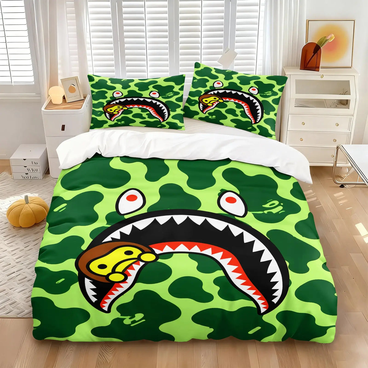 Ape Red & Black Camo Shark Mouth Cartoon Monkey Print Duvet Cover Set, 1 Duvet and 1-2 Pillowcases, Street Trendy Style Comfortable Easy Care Bedding, Ideal for Teen Hypebeast Bedroom Dorm Gaming Room Decor