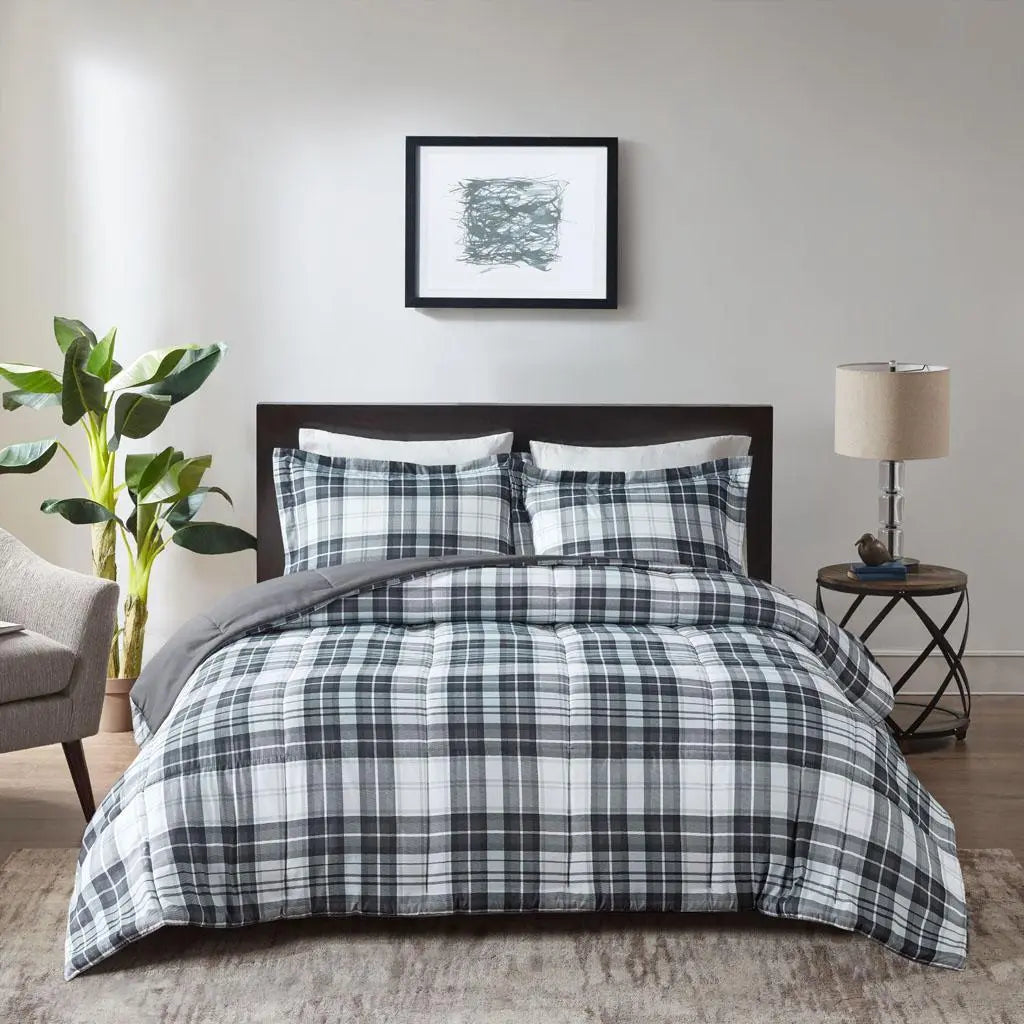 Madison Park Black/White Plaid Gingham Printed King Bedding Set - Breathable 3M Scotchgard Stain Release Cover, Hypoallergenic All-Season Comforter, 2" Flange Shams Included, Machine Washable Home Decor Essential