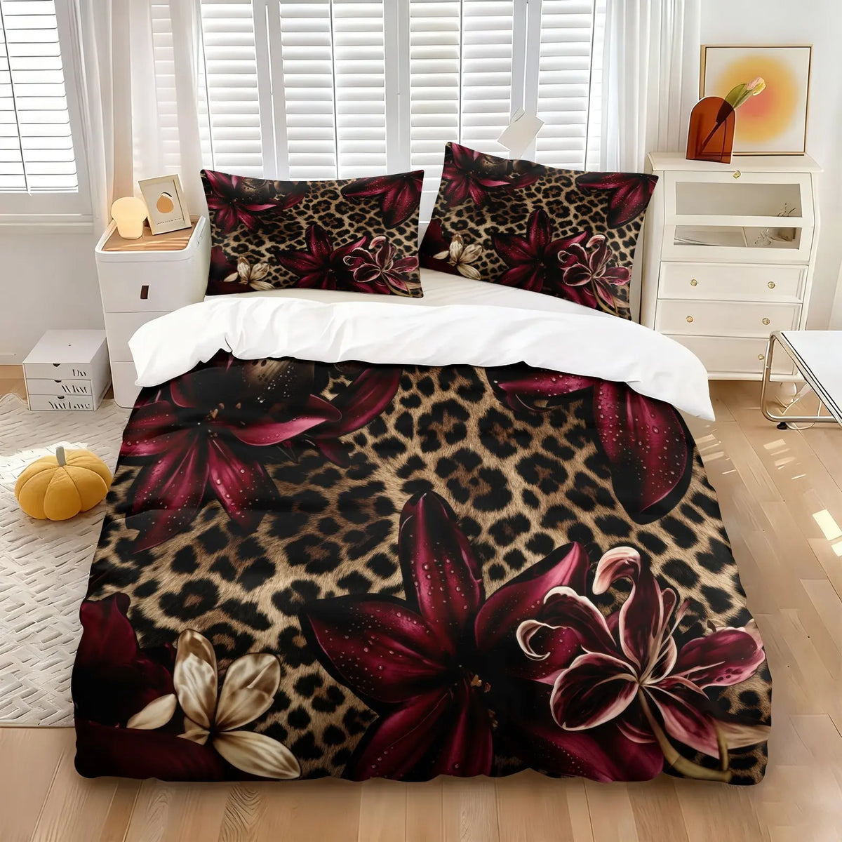 Dark Floral Leopard Print Duvet Cover Set, Includes 1 Duvet Cover and 1‑2 Pillowcases, Soft Comfortable Breathable All‑Season Bedding Set, Burgundy Lily Flower Realistic Pattern, Glam Gothic Boho Aesthetic Room Decor, Soft Bedding Sets