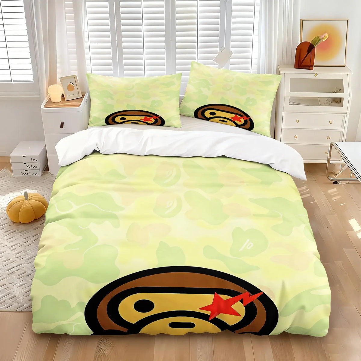 Streetwear Grey Camo Ape Head Duvet Cover Set (1 Duvet Cover + 1-2 Pillowcases), Soft Breathable Bed Linen, Cartoon Monkey Red Star Camouflage HD Digital Printed Vivid Pattern, Trendy Cool Aesthetic Bedroom Decor for All Season Use Camouflage Bedding Set