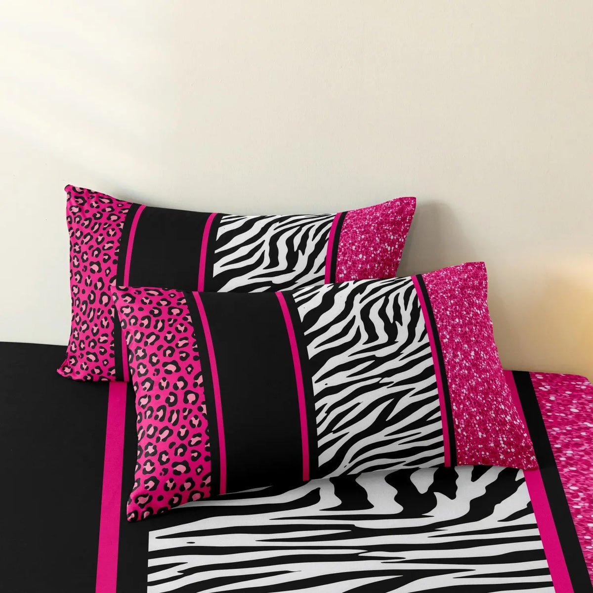 3pcs Decorative Duvet Cover Set In Red Leopard Print, Black Zebra Stripe With Shiny Finish, Soft And Comfortable, Comfy Bedding Sets, Printed Bedding Set, Leopard Bedding Set, Includes Two Pillowcases, Duvet Insert And Pillow Inserts Not Included