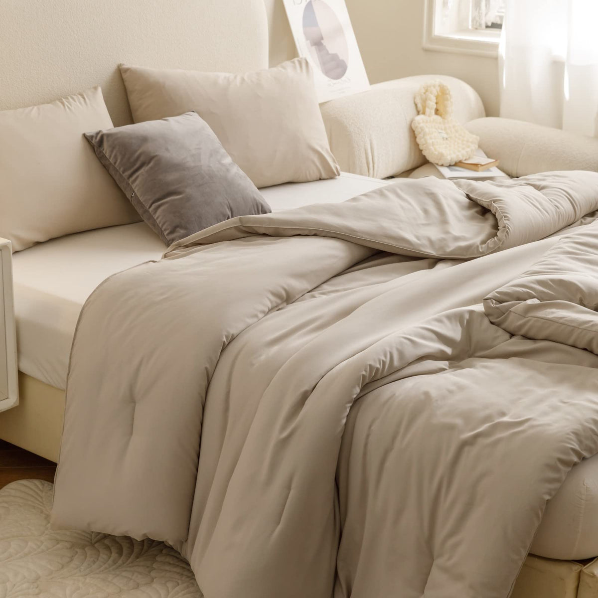 ROSGONIA Queen Comforter Set Taupe Brown, 3pcs(1 Boho Tan Comforter & 2 Pillowcases) All Season Soft Bedding Lightweight Bedspread Blanket Quilt