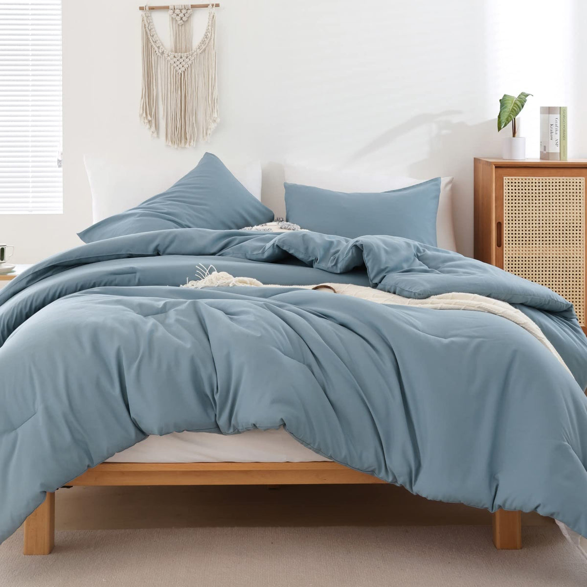 ROSGONIA Queen Comforter Set Taupe Brown, 3pcs(1 Boho Tan Comforter & 2 Pillowcases) All Season Soft Bedding Lightweight Bedspread Blanket Quilt