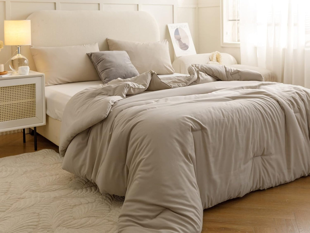 ROSGONIA Queen Comforter Set Oatmeal, 3pcs(1 Boho Oatmeal Comforter & 2 Pillowcases) All Season Soft Bedding Lightweight Bedspread Blanket Quilt
