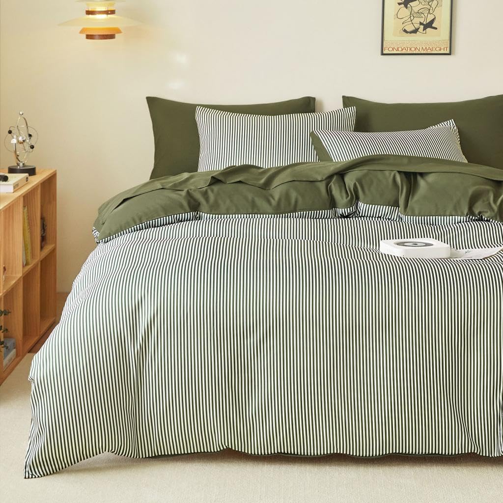 Wake In Cloud - Striped Comforter Set, Ticking Stripe Vertical Pinstripe Neutral Farmhouse Pattern Printed, Soft Lightweight Bedding, 3 Pieces, Olive Green White, King Size