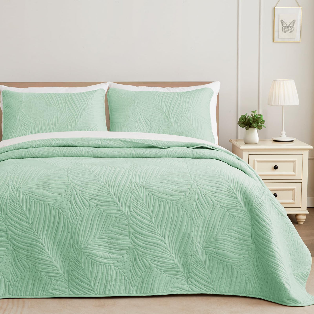 Exclusivo Mezcla Lightweight Full Queen Quilt Bedding Set, Soft Microfiber