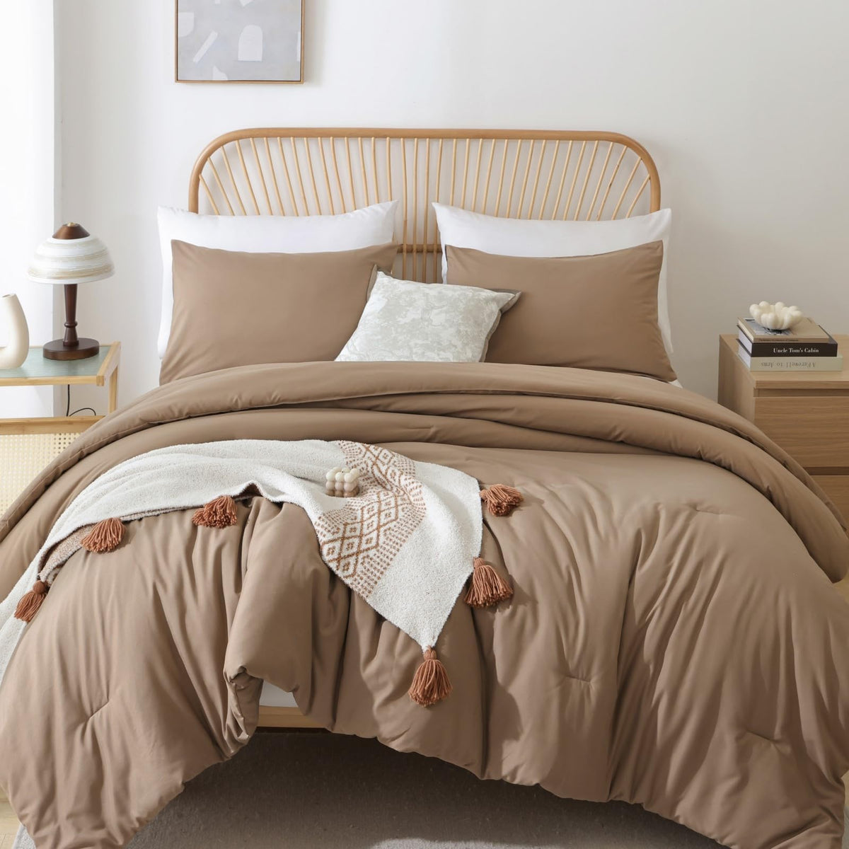 ROSGONIA Queen Comforter Set Taupe Brown, 3pcs(1 Boho Tan Comforter & 2 Pillowcases) All Season Soft Bedding Lightweight Bedspread Blanket Quilt