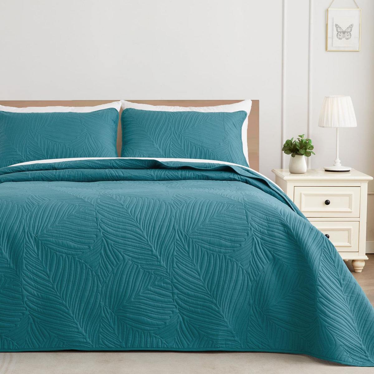 Exclusivo Mezcla Lightweight Full Queen Quilt Bedding Set, Soft Microfiber