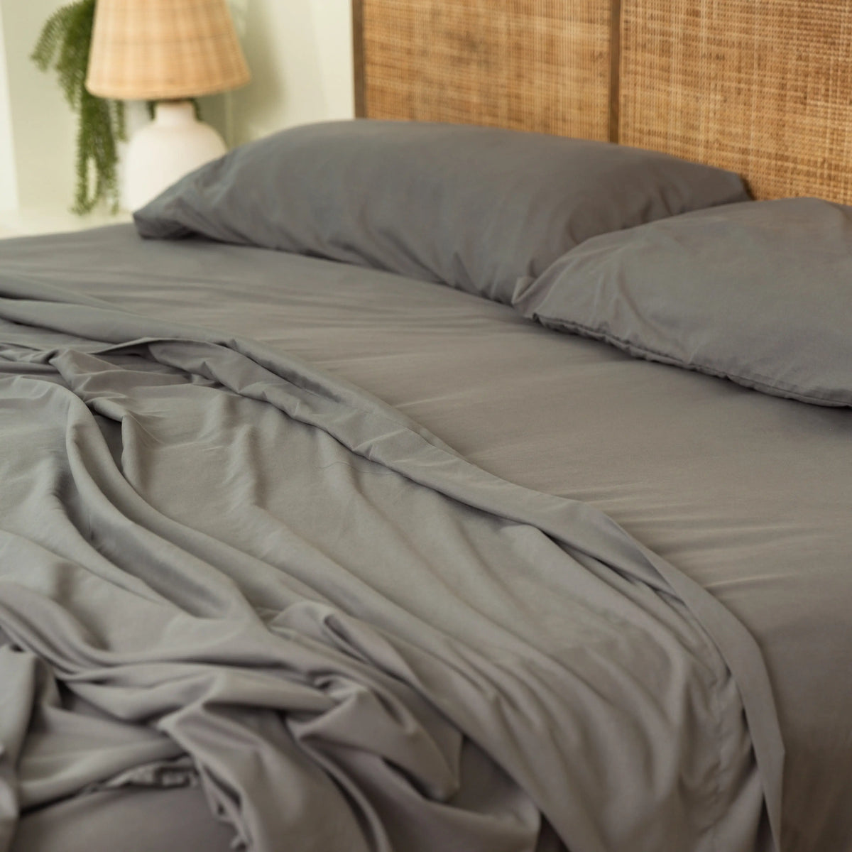 CGK | Soft Essentials Sheet Set – 4 Piece Sheet Set, Easily Fits 8-16 Inch Mattresses - Ultra Soft Wrinkle & Fade Resistant Fabric