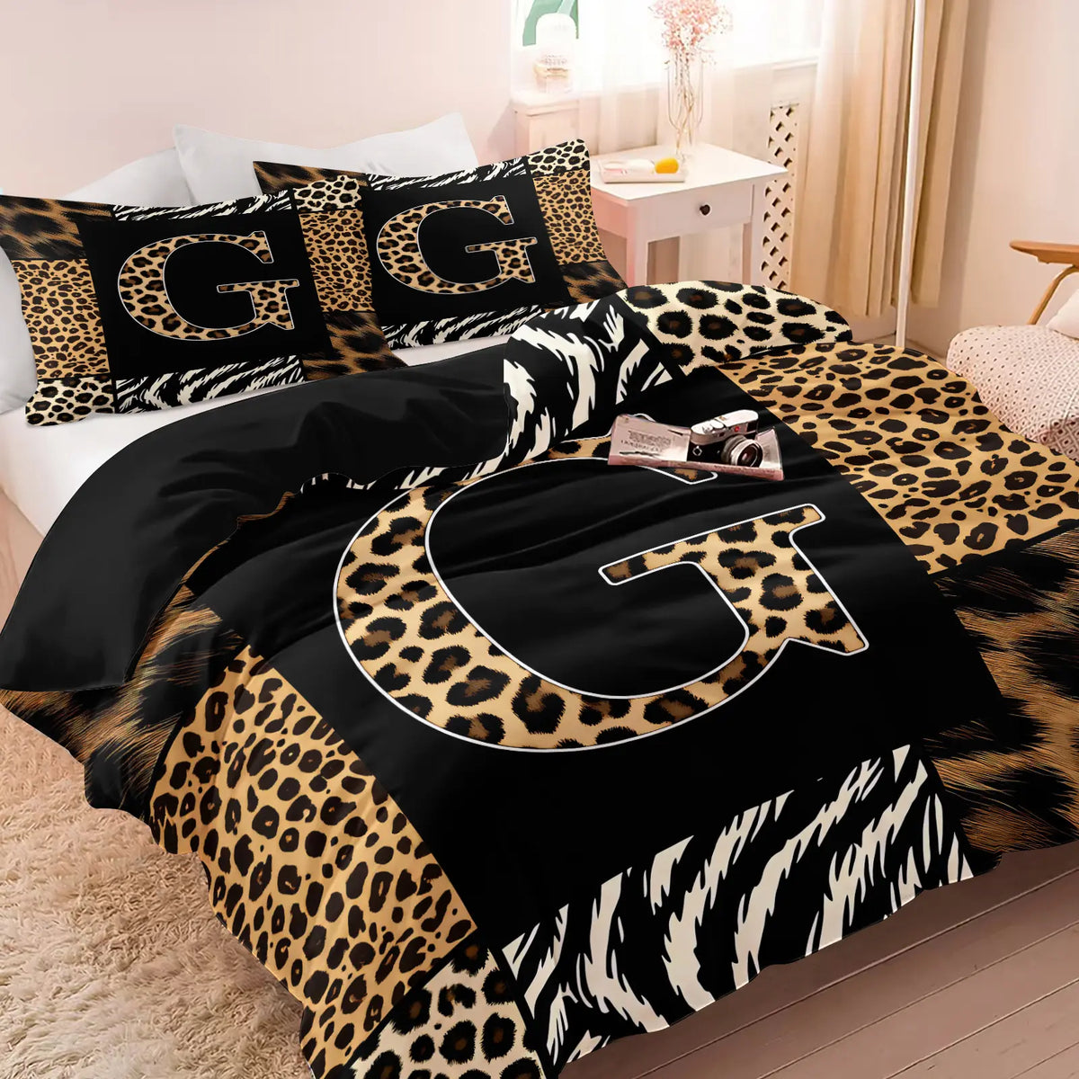 Leopard Zebra Print Letter M Decorative Duvet Cover Set (1 Duvet Cover + 1-2 Pillowcases), Soft Skin Friendly Breathable All Season Bed Linen, Animal Patchwork Letter M HD Vivid Printed Bedding Set, Edgy Modern Bedroom & Dorm Home Decor, Soft Bedding Sets