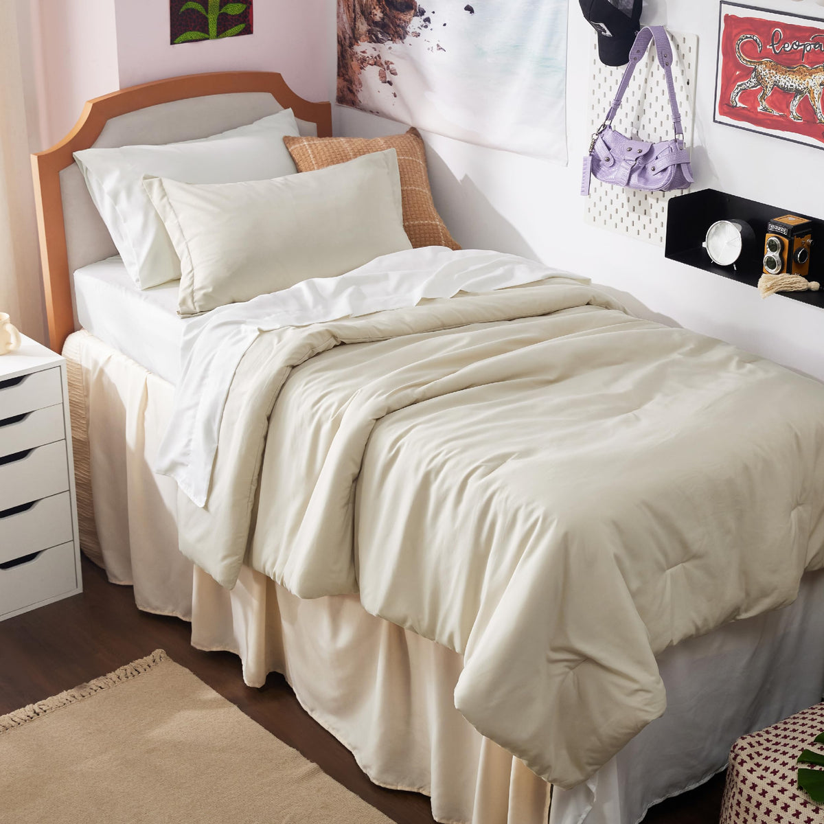 Bedsure Queen Bed in a Bag, Sage Green Comforter Set Contrasting 7 Pieces