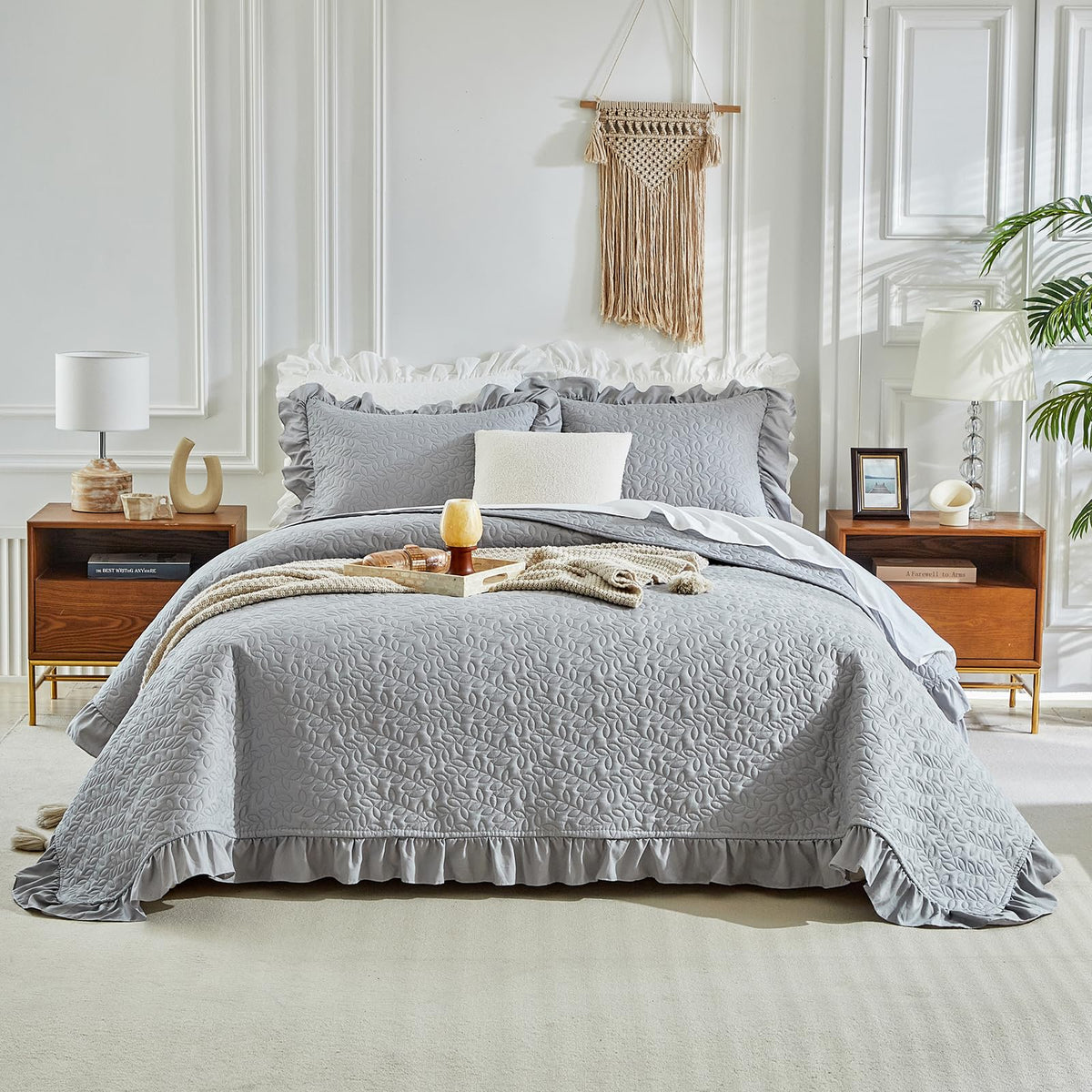Ruffled Quilt Set King Size 96 * 108in - 3 Pieces Solid Shabby Chic Farmhouse Ruffle Bedding Rustic Coverlet & Sets Lightweight Fluffy Summer Oversized Bedspread with Shams for Women Men - Green