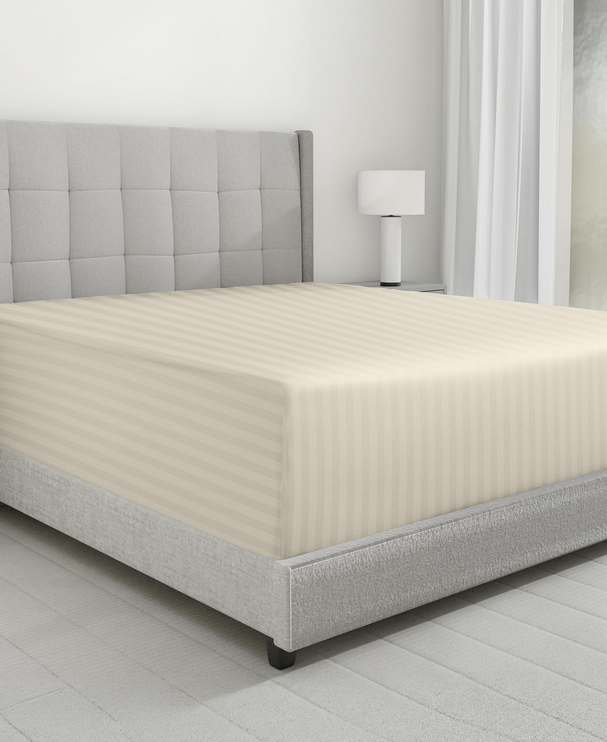 California Design Den Luxury 600 Thread Count King Size Fitted Sheet, White