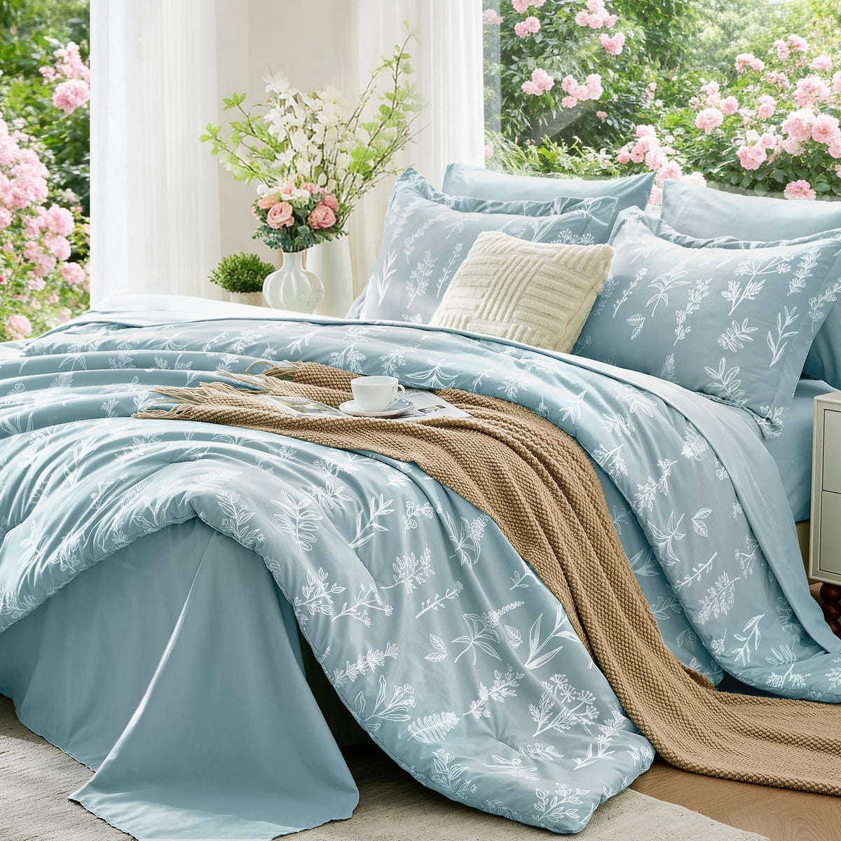 MUXHOMO Beige Full Comforter Set, Elegant Floral Print Bed in a Bag 7 Pieces, Ultra Soft & Breathable Reversible Botanical Pattern Bedding Set with Comforter, Sheets, Pillowcases, and Shams