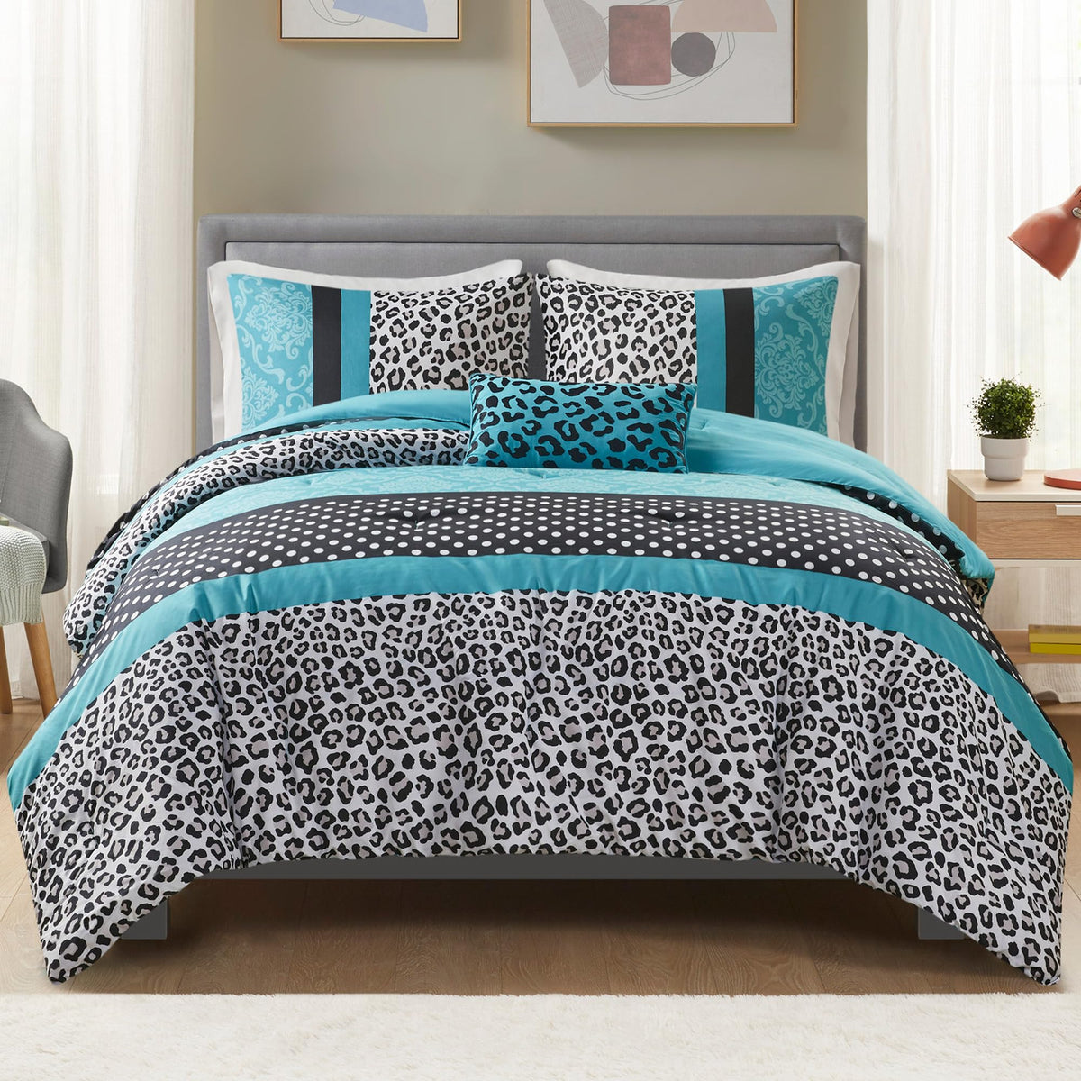 Intelligent Design Polka Dot Pink Zebra Queen Comforter Set, 4pc