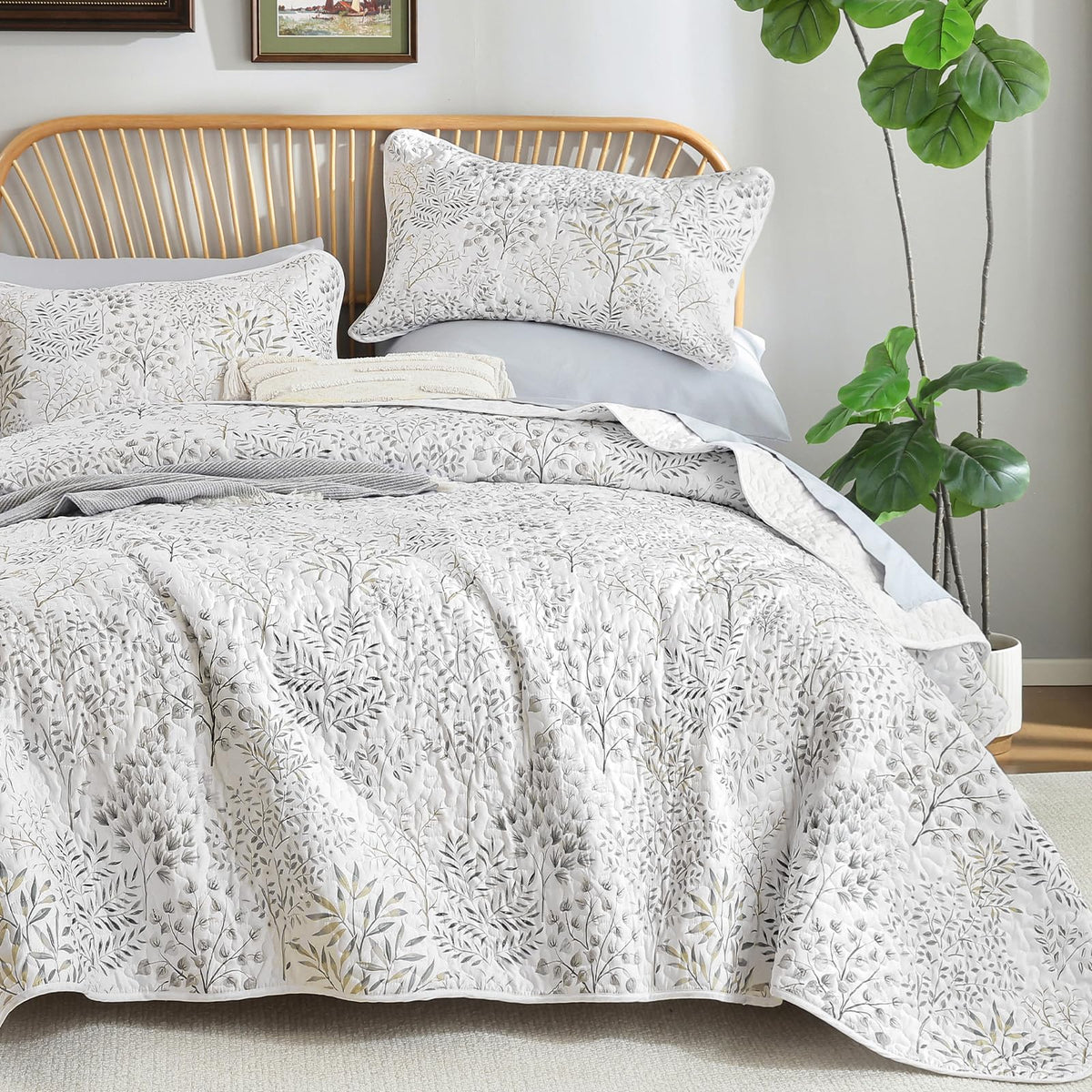 WONGS BEDDING Floral Quilt Set King, 3 Pcs Navy Blue Bedspread Coverlet
