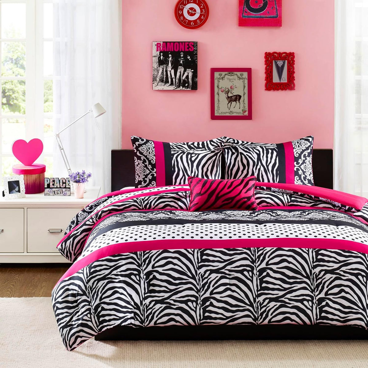 Intelligent Design Polka Dot Pink Zebra Queen Comforter Set, 4pc