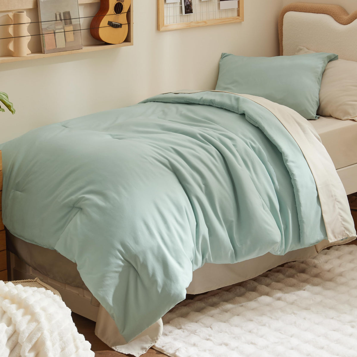 Bedsure Queen Bed in a Bag, Sage Green Comforter Set Contrasting 7 Pieces