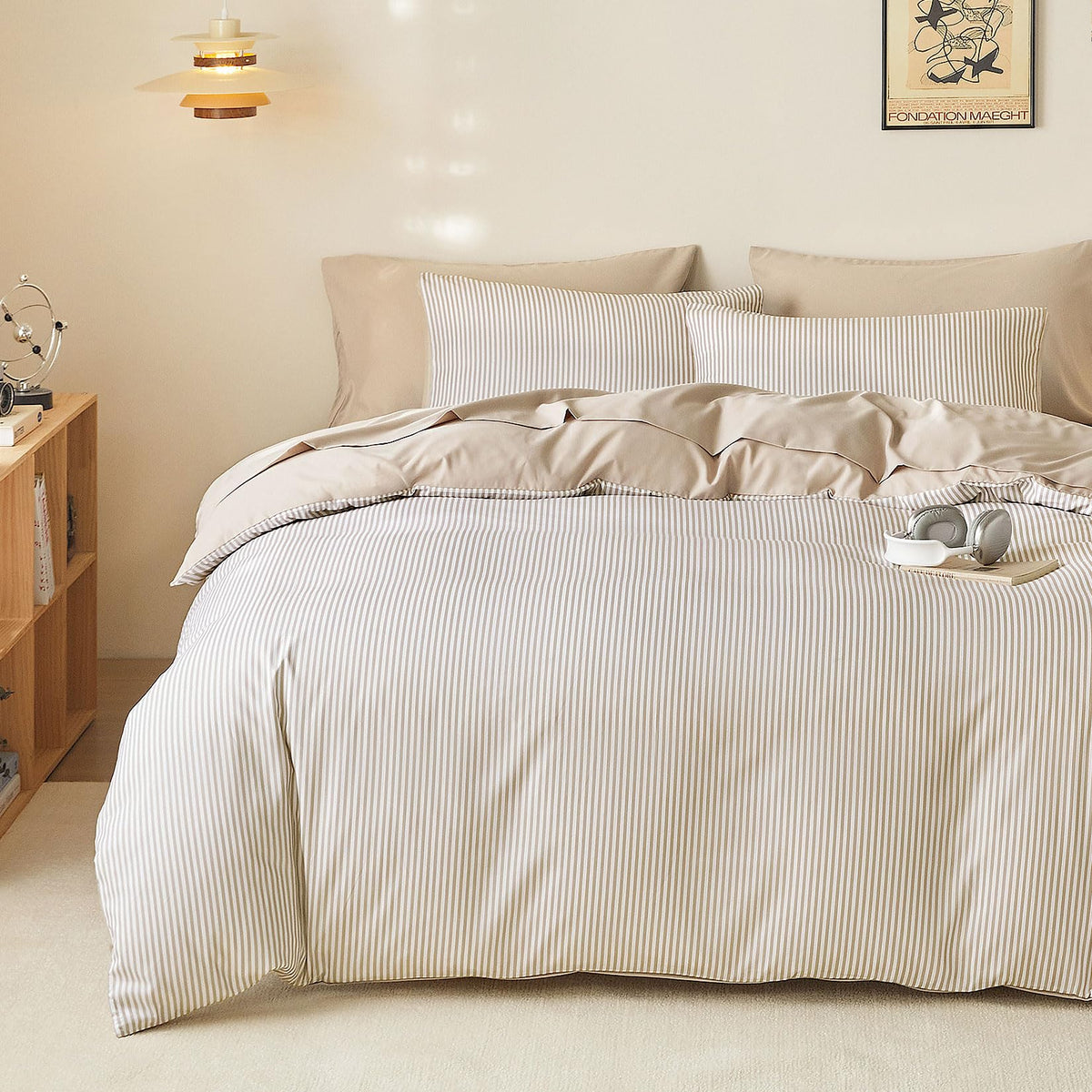 Wake In Cloud - Striped Comforter Set, Ticking Stripe Vertical Pinstripe Neutral Farmhouse Pattern Printed, Soft Lightweight Bedding, 3 Pieces, Olive Green White, King Size