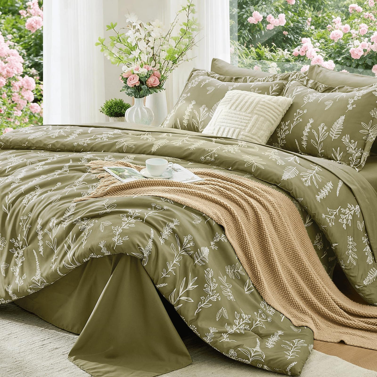 MUXHOMO Beige Full Comforter Set, Elegant Floral Print Bed in a Bag 7 Pieces, Ultra Soft & Breathable Reversible Botanical Pattern Bedding Set with Comforter, Sheets, Pillowcases, and Shams