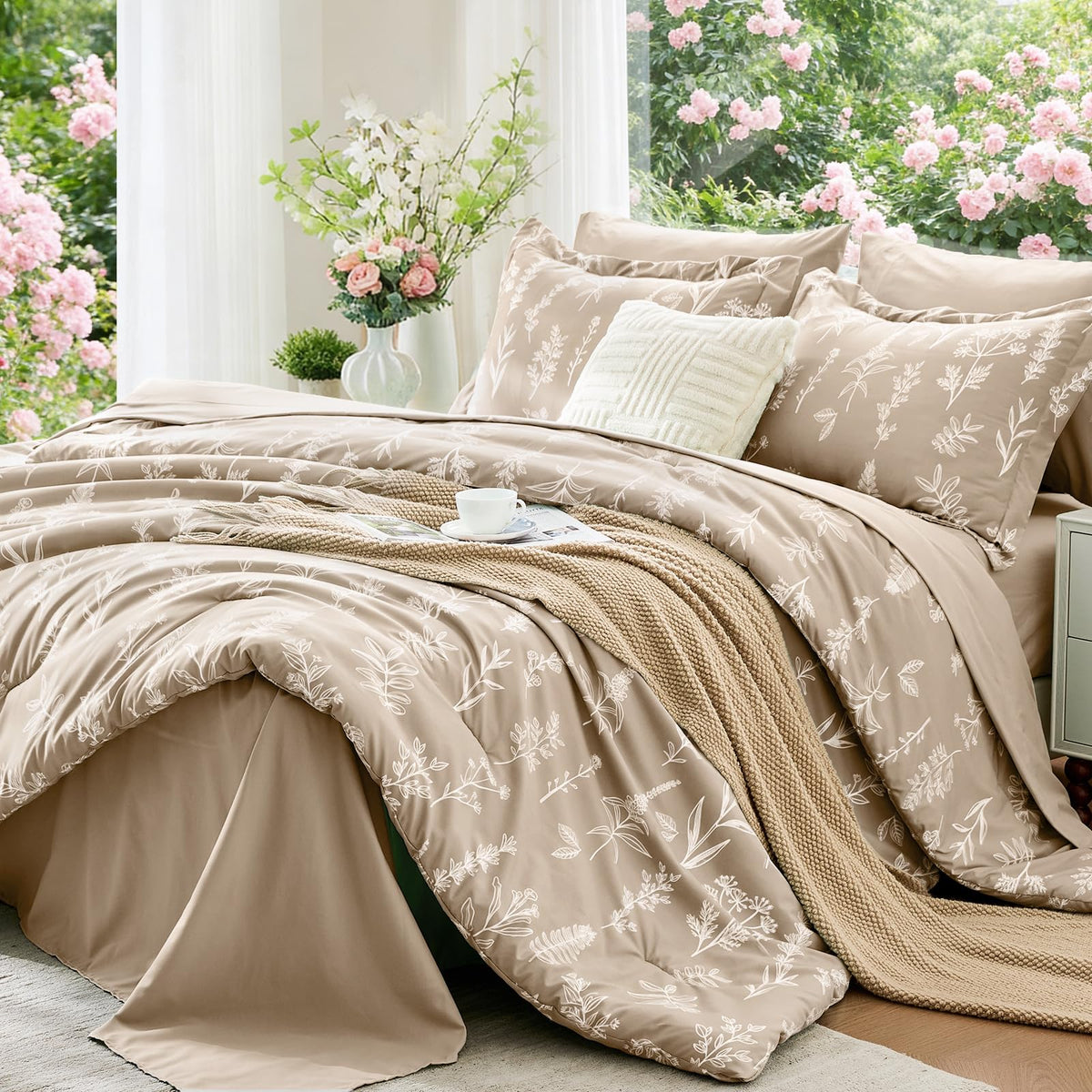 MUXHOMO Beige Full Comforter Set, Elegant Floral Print Bed in a Bag 7 Pieces, Ultra Soft & Breathable Reversible Botanical Pattern Bedding Set with Comforter, Sheets, Pillowcases, and Shams
