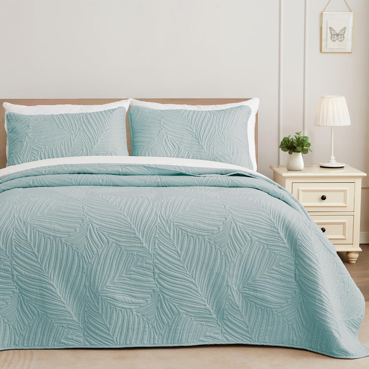 Exclusivo Mezcla Lightweight Full Queen Quilt Bedding Set, Soft Microfiber