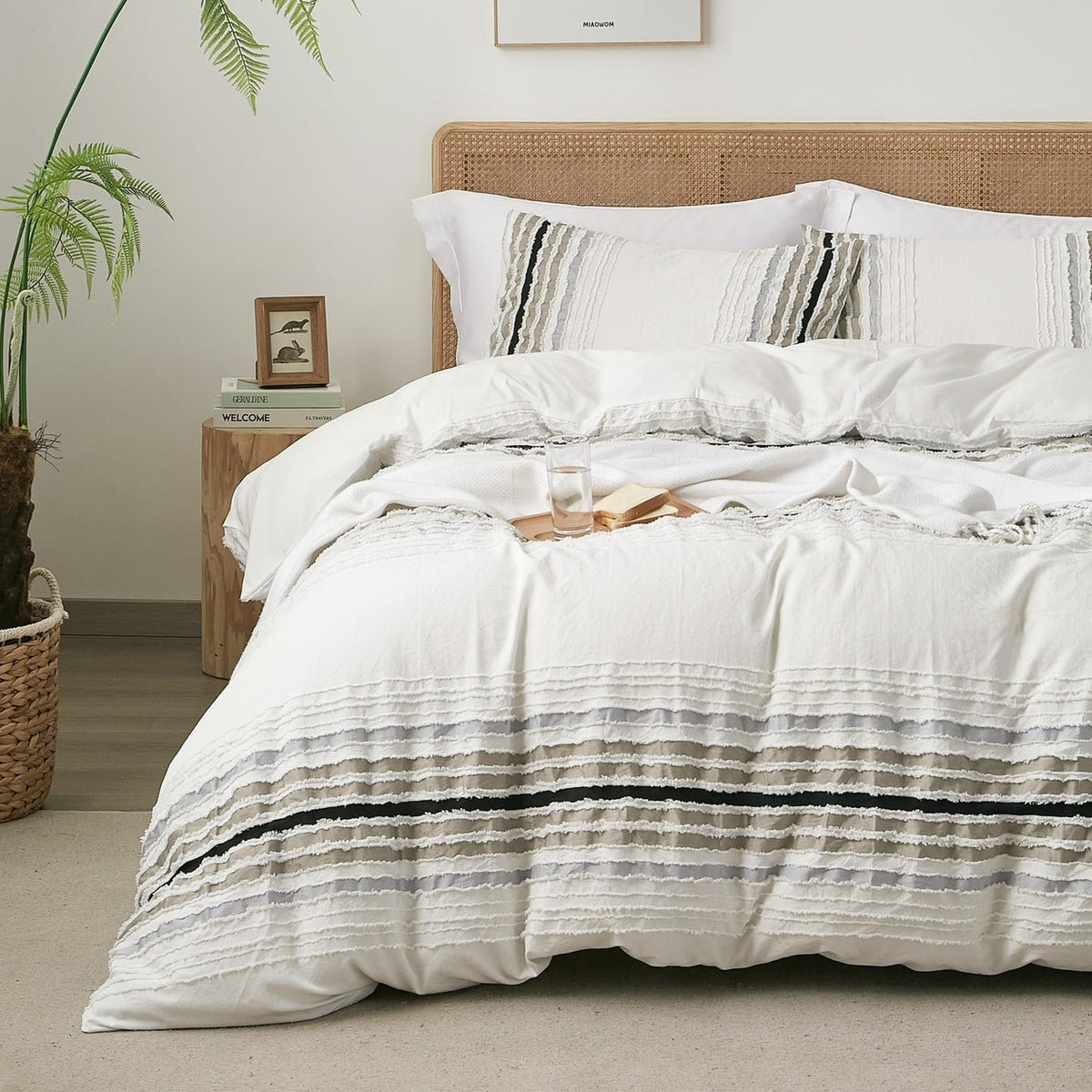 Tufted Black Leopard Duvet Cover King Size, 2 Pillow Shams, No Comforter