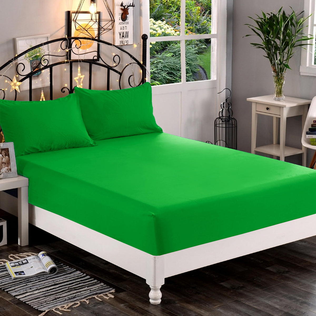 Premium Hotel Quality 1-Piece Fitted Sheet, Luxury & Softest 1500 Premier Hotel Quality Bedding Fitted Sheet Deep Pocket up to 16inch, Wrinkle and Fade Resistant, Queen, White