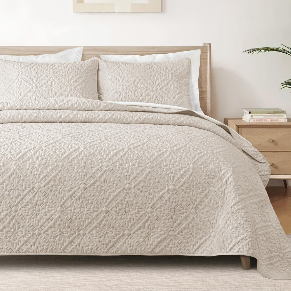 Exclusivo Mezcla Full Queen Quilt Set, Beige Cream