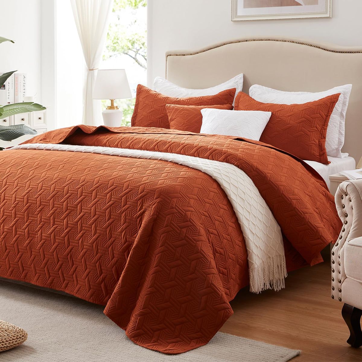 LEAONME Full/Queen Quilt Set 3 Pieces, Lightweight Burnt Orange/Rust Bedspread-90''x98'', Soft Microfiber Summer Quilt, Luxurious Warm Coverlet Set for All Seasons (Includes 1 Quilt, 2 Shams)