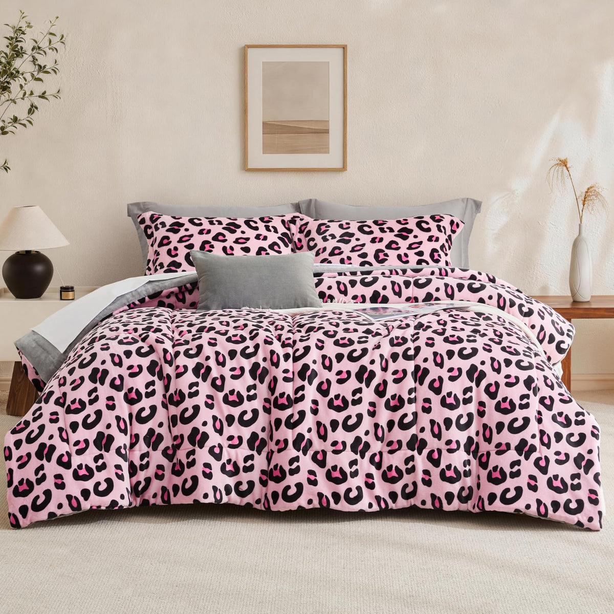 Petrichor Leopard Velvet Flannel Queen Comforter Set-Cheetah Print Western Blanket,Luxury Fuzzy Heavy Bedding Set, 3 Pieces Plush Winter Bed Set with Comforter (90"x90") & 2 Pillow Shams (20"x26")