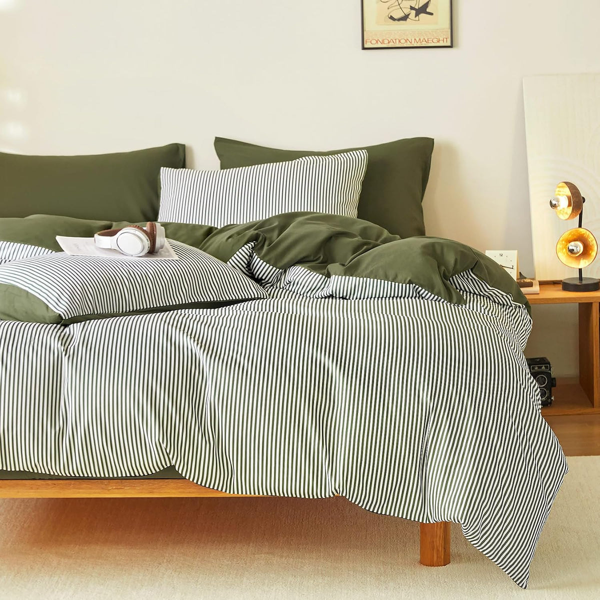 Wake In Cloud - Striped Comforter Set, Ticking Stripe Vertical Pinstripe Neutral Farmhouse Pattern Printed, Soft Lightweight Bedding, 3 Pieces, Olive Green White, King Size