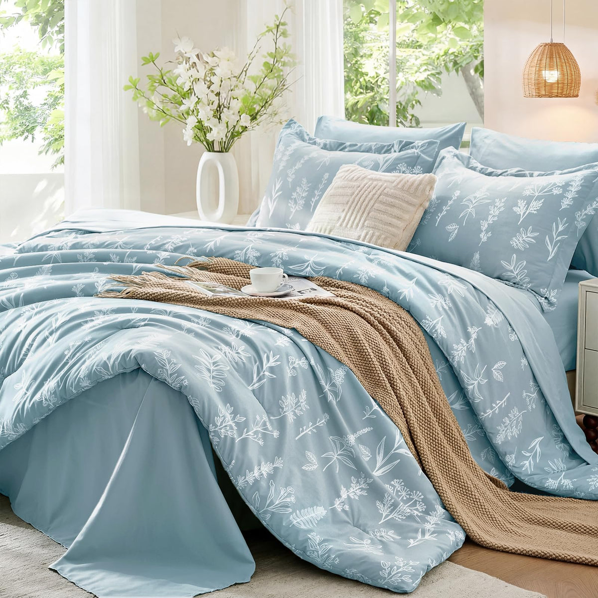 MUXHOMO Beige Full Comforter Set, Elegant Floral Print Bed in a Bag 7 Pieces, Ultra Soft & Breathable Reversible Botanical Pattern Bedding Set with Comforter, Sheets, Pillowcases, and Shams