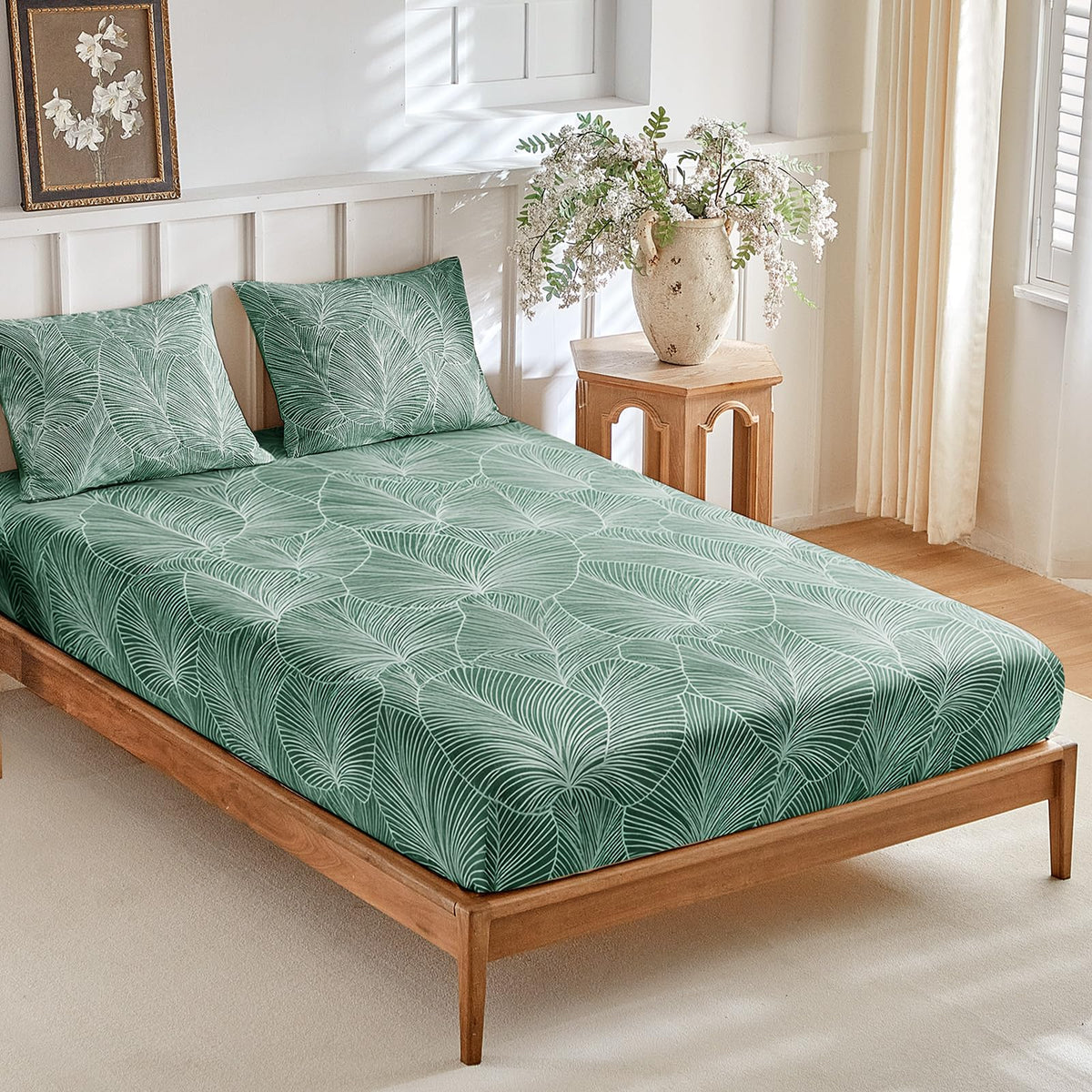 Tokokimo Queen Size Fitted Sheet with 2 Pillowcases, White & Floral Print