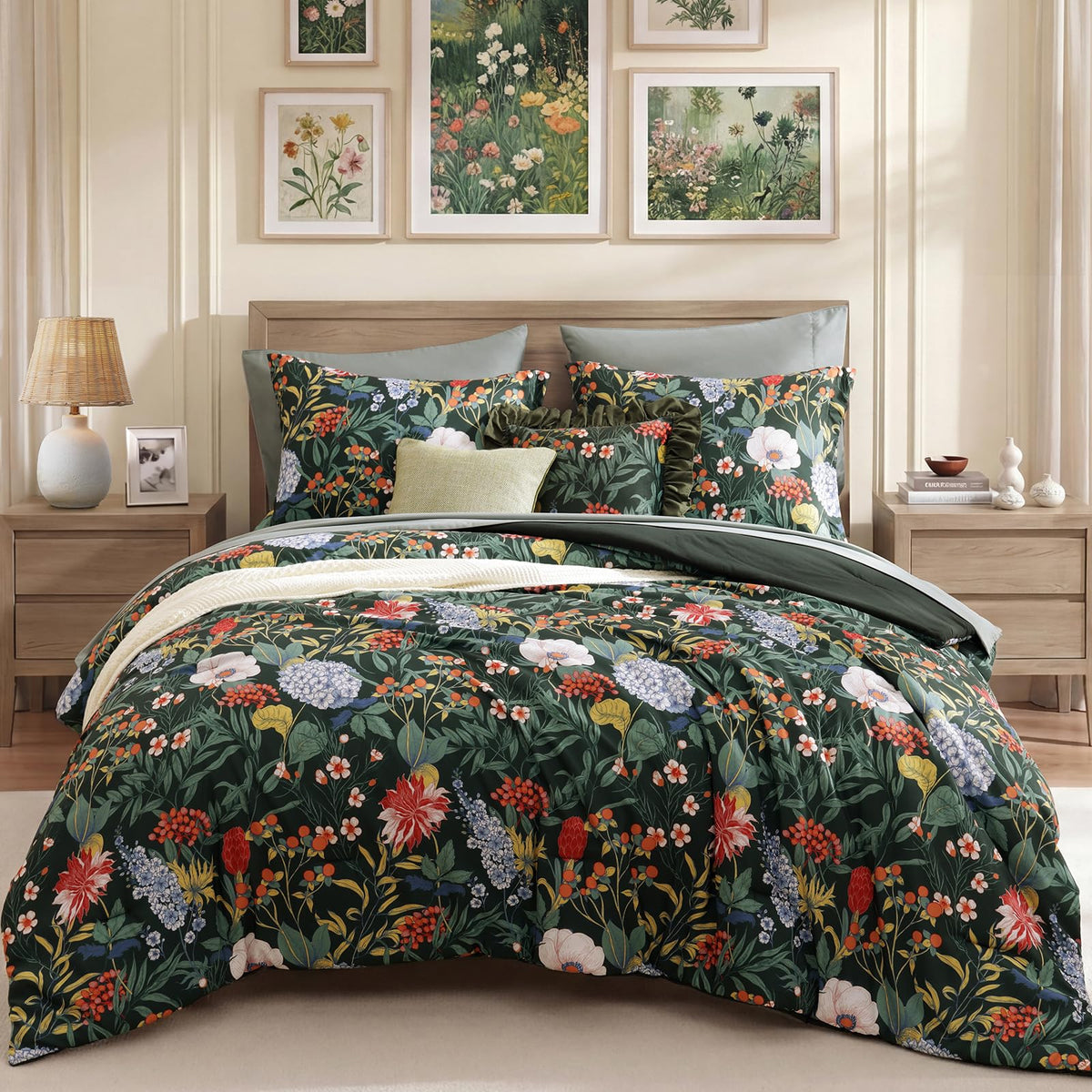 Queen Comforter Set - 7 Pieces Soft Floral Bed in a Bag Queen Bedding Sets