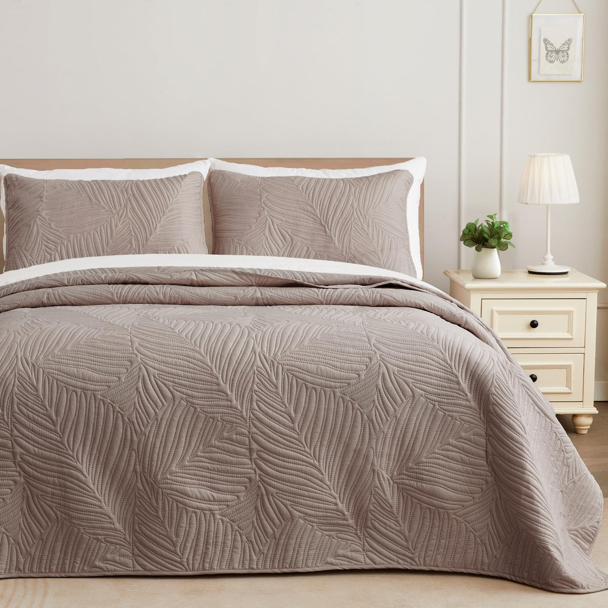 Exclusivo Mezcla Lightweight Full Queen Quilt Bedding Set, Soft Microfiber