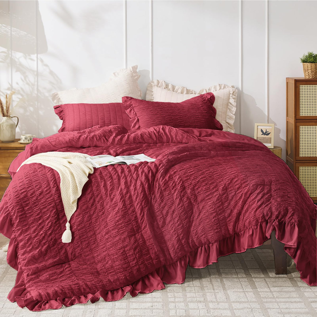 JOLLYVOGUE Ivory Comforter Full Size, 3 Pieces Seersucker Lightweight Full Size Bedding, All Season Fluffy Microfiber Bedding Comforter Set with 1 Ruffle Comforter and 2 Ruffle Pillowshams