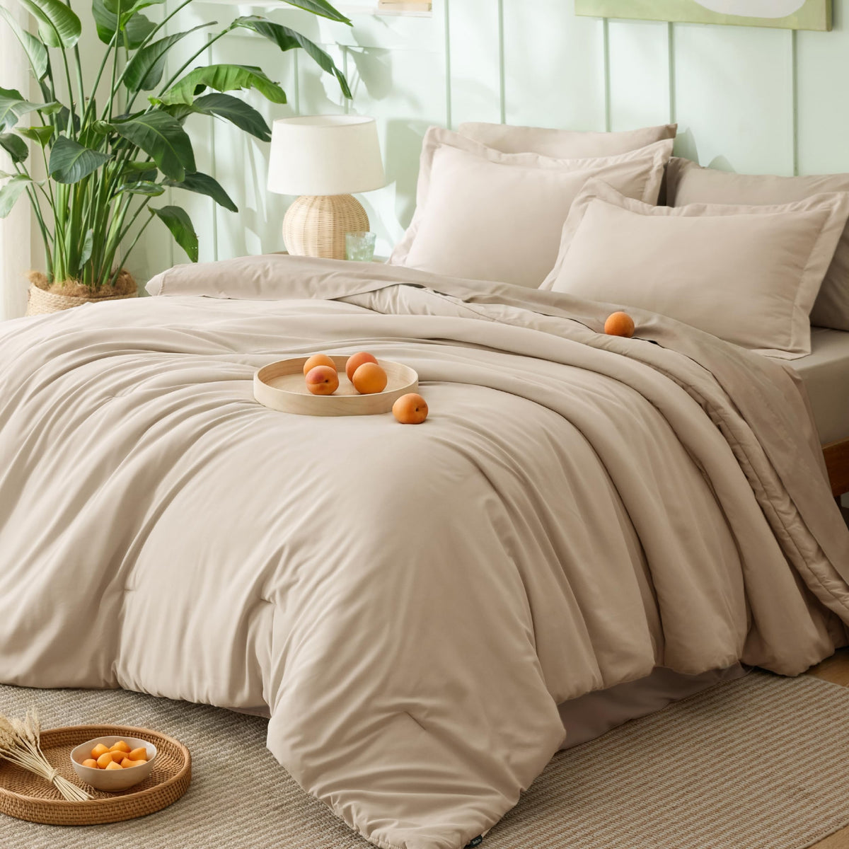 Bedsure Queen Bed in a Bag, Sage Green Comforter Set Contrasting 7 Pieces