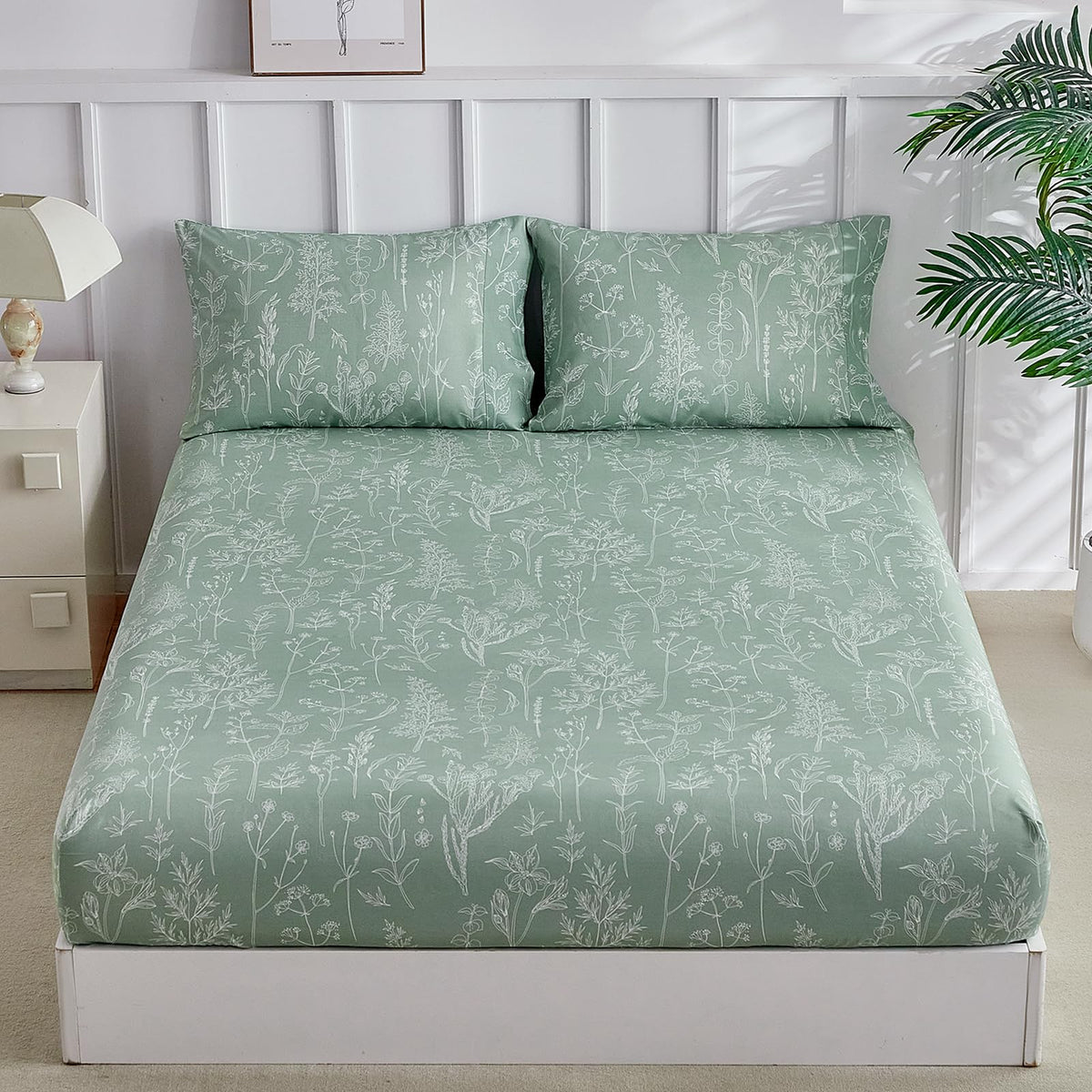 Tokokimo Queen Size Fitted Sheet with 2 Pillowcases, White & Floral Print