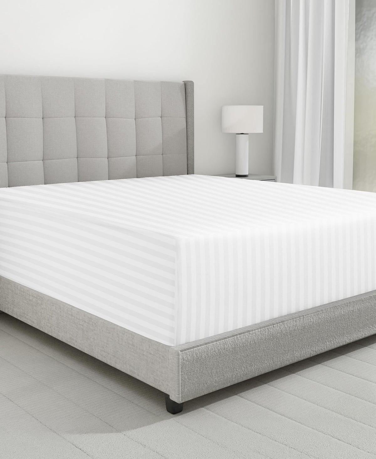 California Design Den Luxury 600 Thread Count King Size Fitted Sheet, White