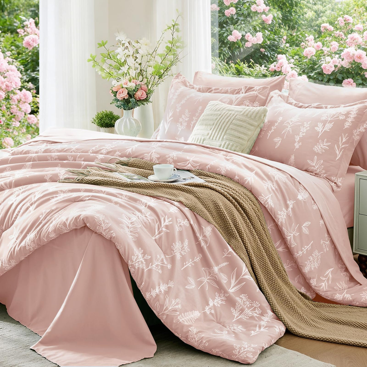 MUXHOMO Beige Full Comforter Set, Elegant Floral Print Bed in a Bag 7 Pieces, Ultra Soft & Breathable Reversible Botanical Pattern Bedding Set with Comforter, Sheets, Pillowcases, and Shams