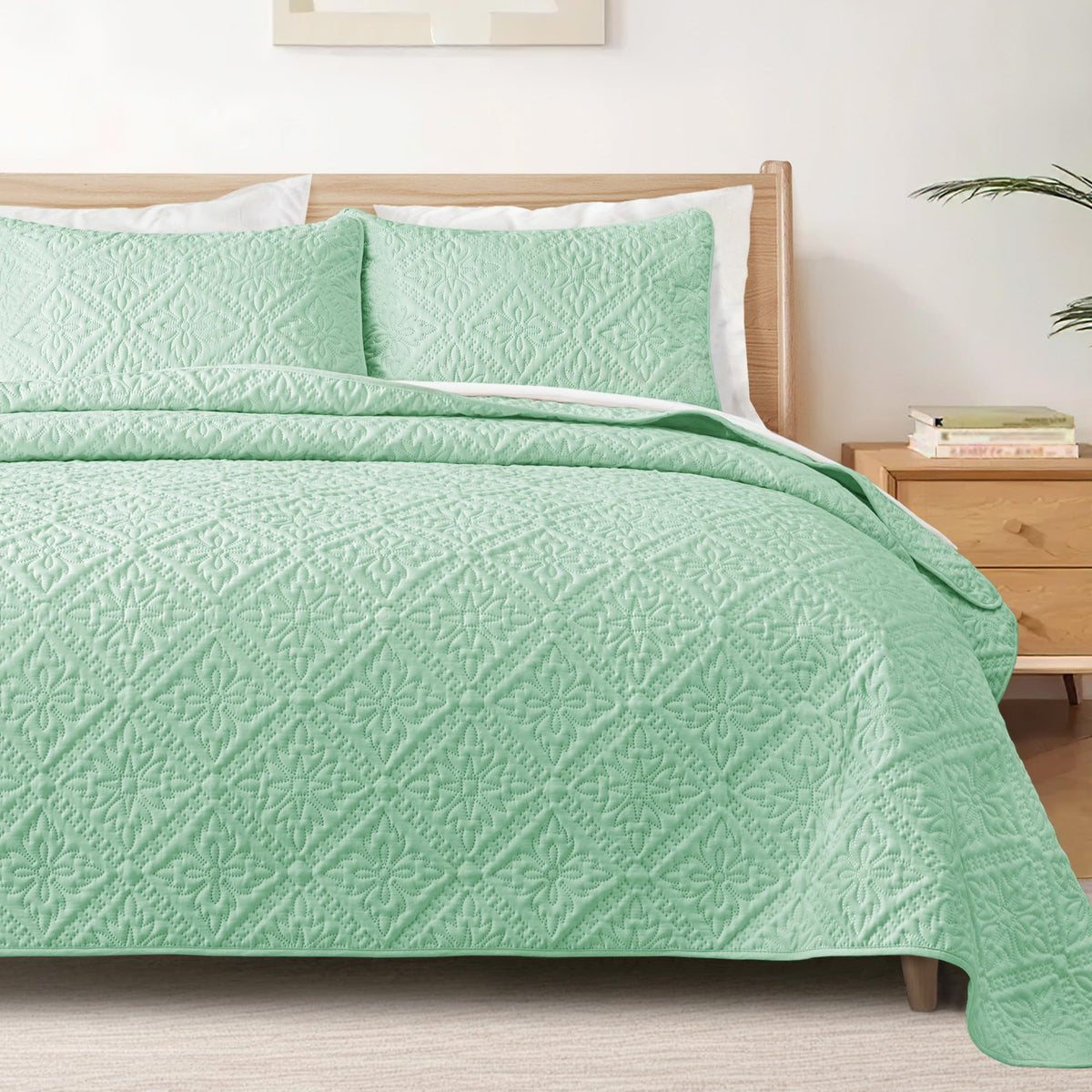 Exclusivo Mezcla Full Queen Quilt Set, Beige Cream