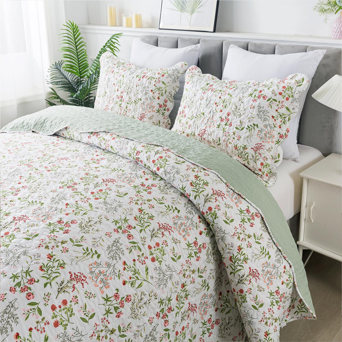 Travan 3-Piece Quilt Set Quilted Bedspread Lightweight Coverlet Set Garden Style Floral Printed Oversized Quilted Bedding Set with Shams for All Season, Exquisite, Queen Size