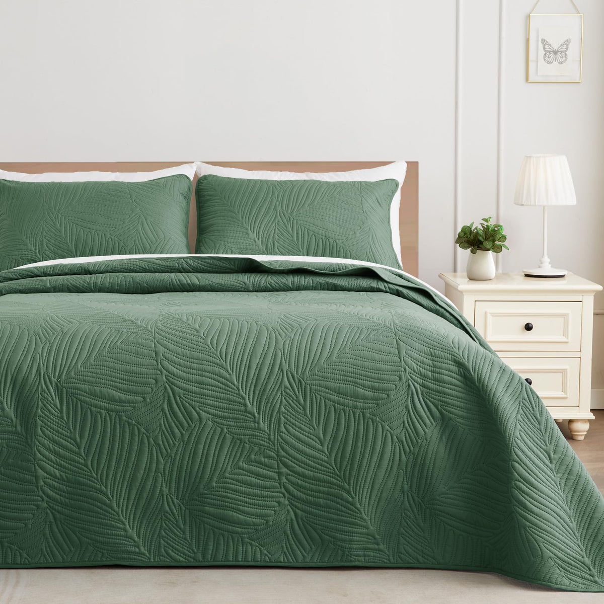 Exclusivo Mezcla Lightweight Full Queen Quilt Bedding Set, Soft Microfiber