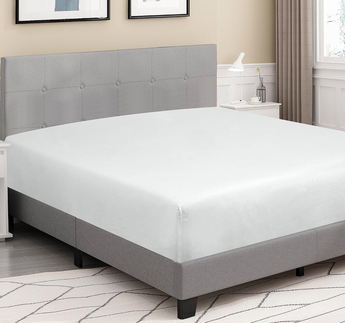 ROYALE LINENS 300 Thread Count 100% Long Staple Combed Cotton Fitted Sheet Full - Super Soft Deep Pocket Bottom Sheet - Fitted Sheets Only - Elastic Sheets (Full, White)