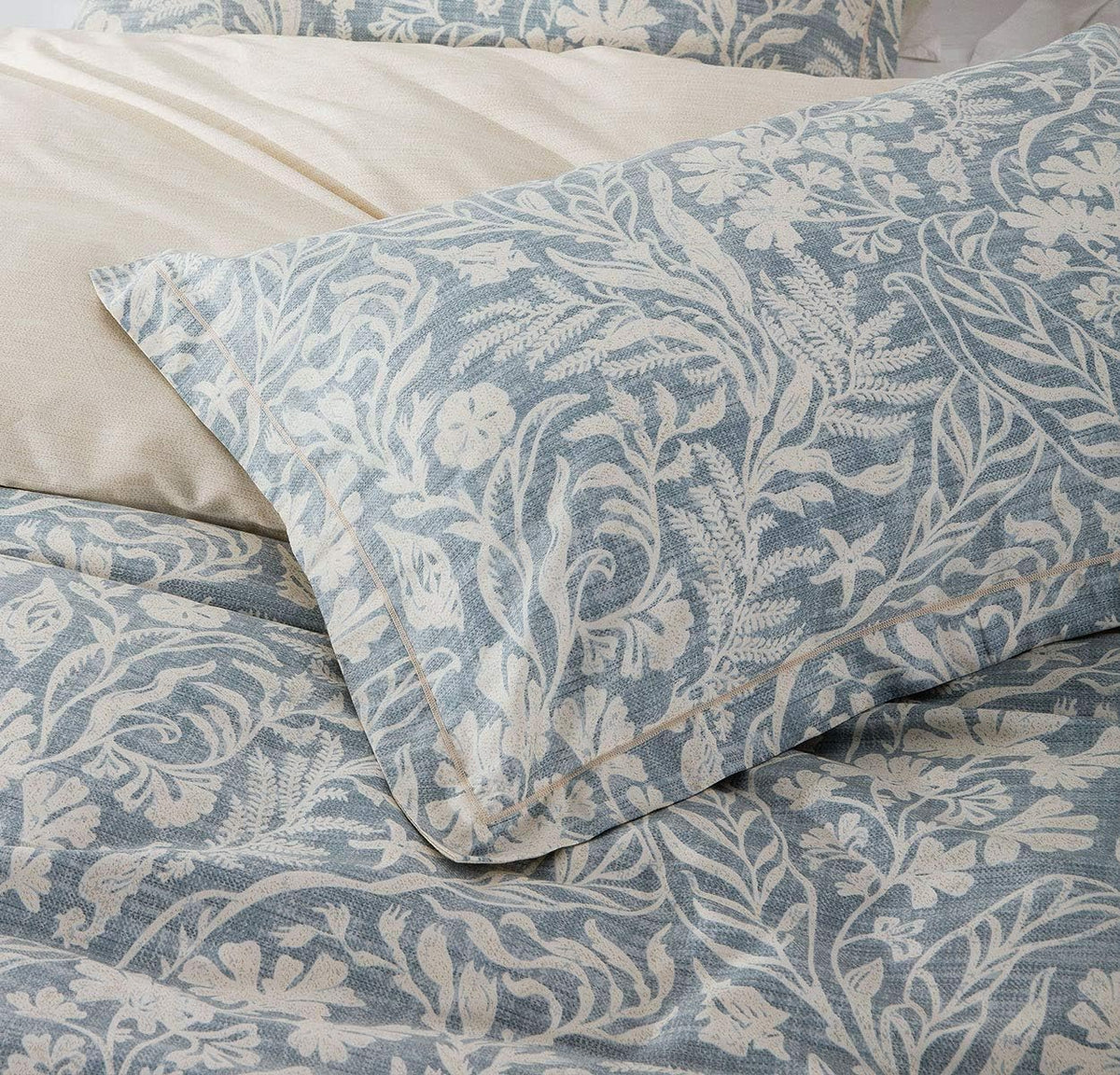 SLEEPBELLA Duvet Cover King Size, 600 Thread Count Cotton Beige & Bluish Grey Printed with Luxurious Leaves Pattern Reversible Botanical Comforter Cover Sets, Bedding Set 3Pcs (King, Beige Paisley)